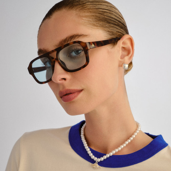 Aquarius Havana Female Aviator Sunglasses | Aire