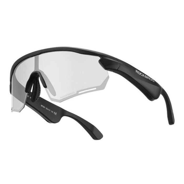 Photochromic