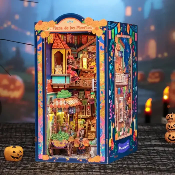 Book Nook Plaza de los Muertos