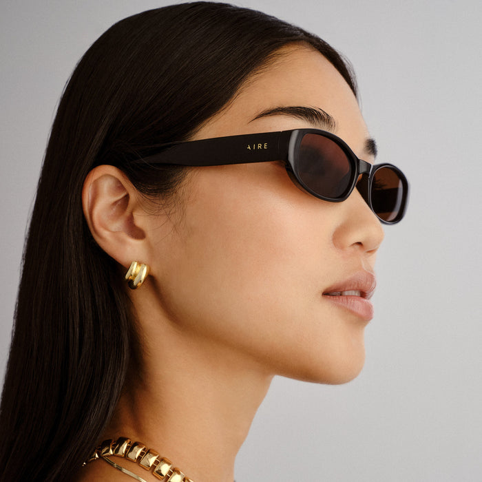 Caellum Black Uni-Sex Oval Sunglasses | Aire