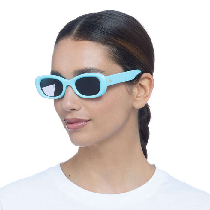 Calisto Iridescent Glacier Blue Uni-Sex Oval Sunglasses | Aire