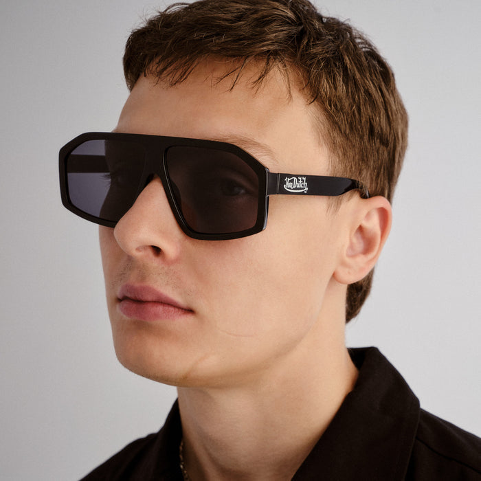 Disgraced Black Uni-Sex Aviator Sunglasses | Aire