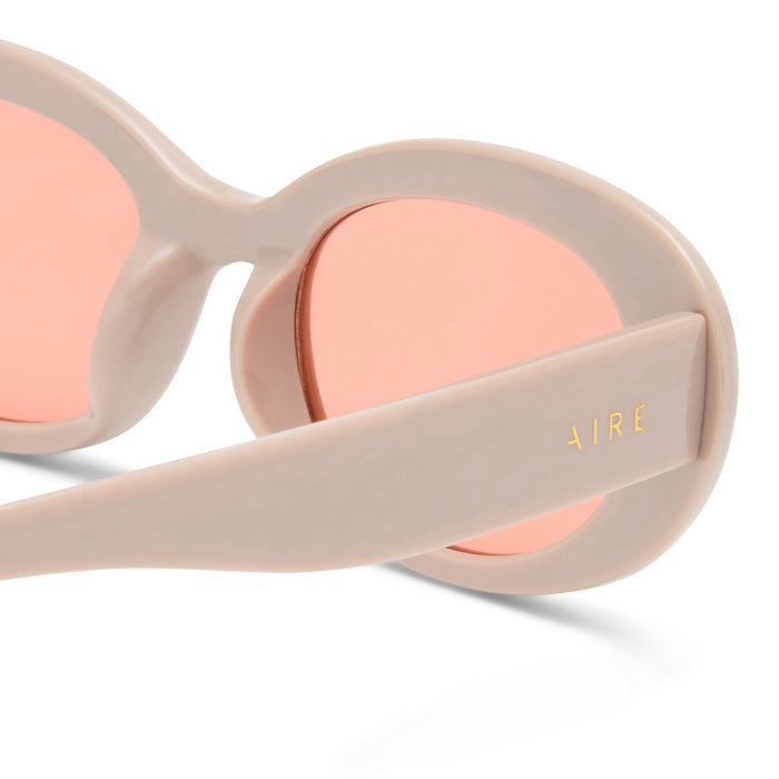 Epsilon Putty Female Oval Sunglasses | Aire