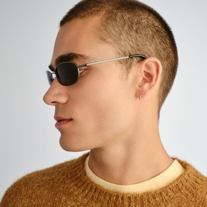 High Beam Gunmetal Uni-Sex Oval Sunglasses | Aire