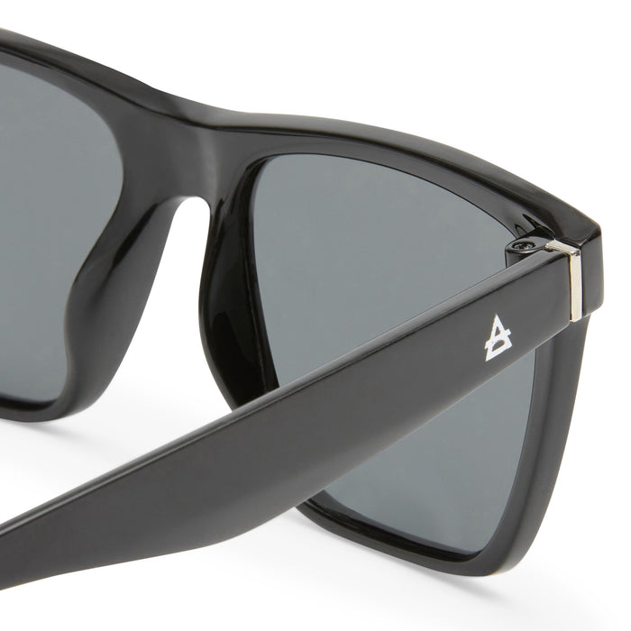 Kraz Black Uni-Sex Square Sunglasses | Aire