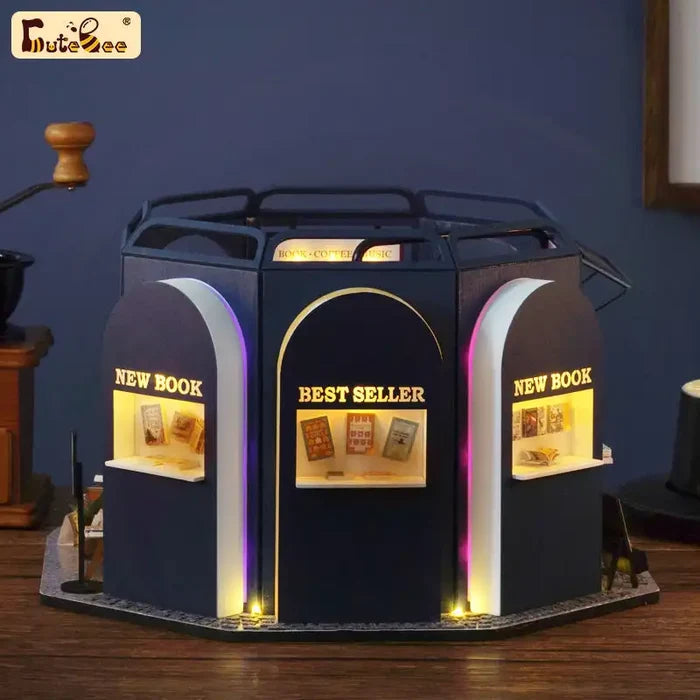Maison Miniature Café Littéraire