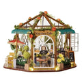 Maison Miniature Garden Café