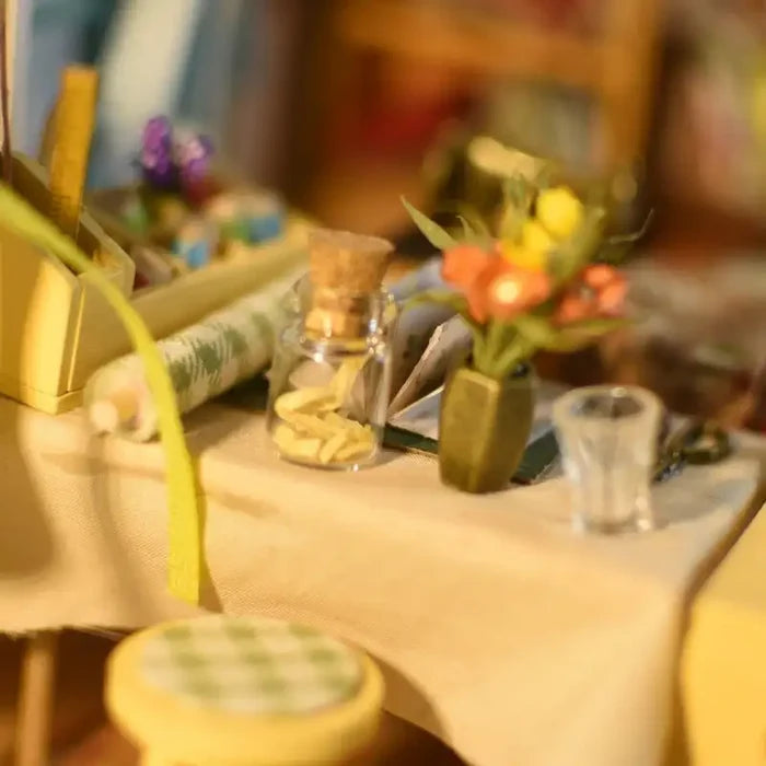 Maison Miniature Lisa’s Tailor Room