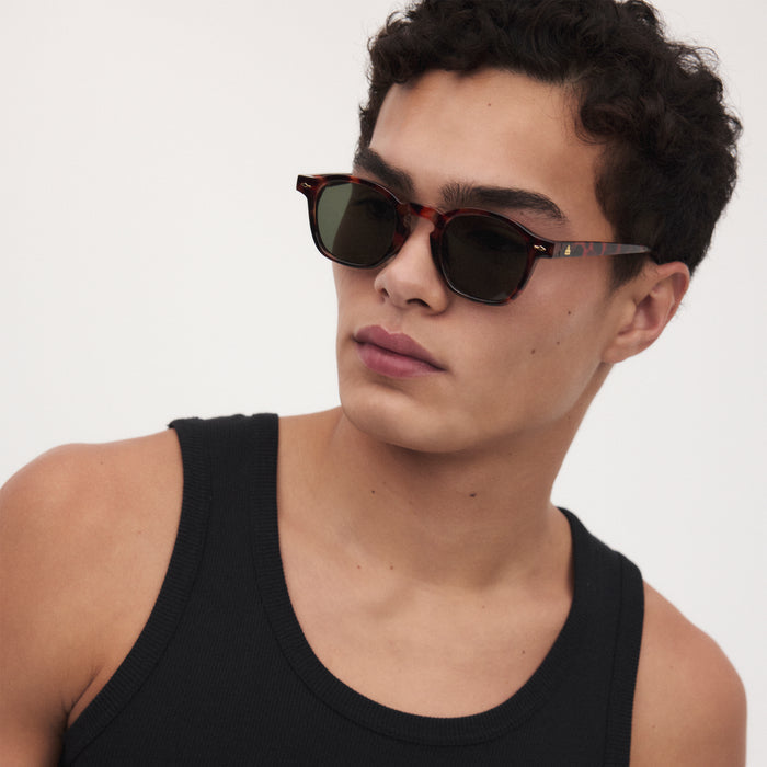 Nyxis Dark Tort Uni-Sex Round Sunglasses | Aire