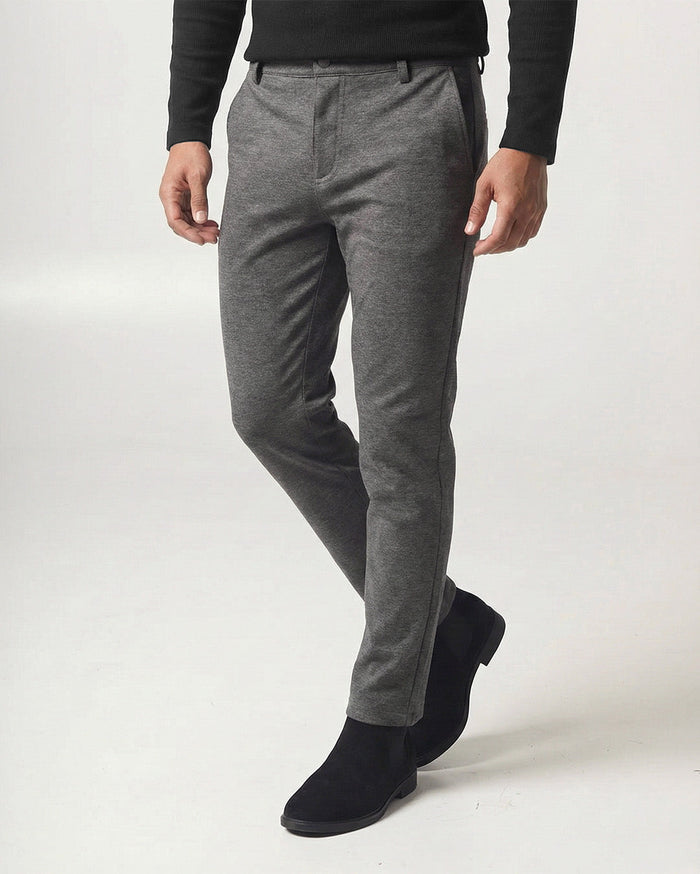28 / Gris Oscuro