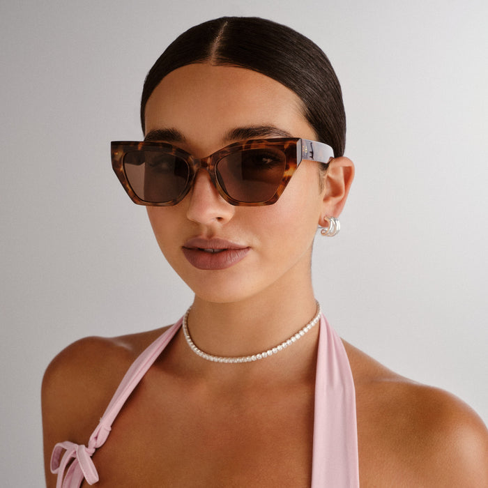 Persei Dark Tort Female Cat-Eye Sunglasses | Aire