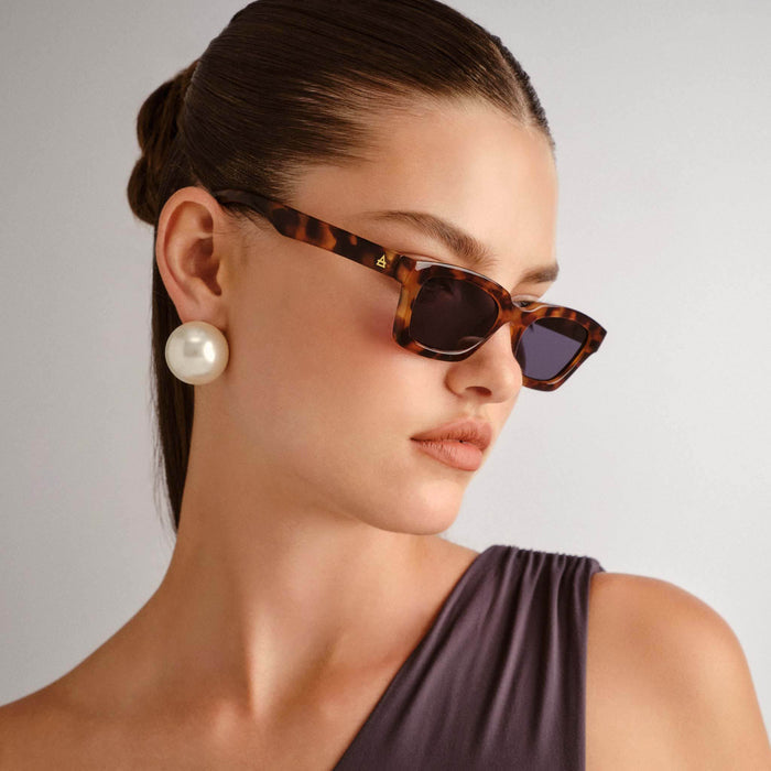 Sculptor Dark Tort Uni-Sex Rectangle Sunglasses | Aire