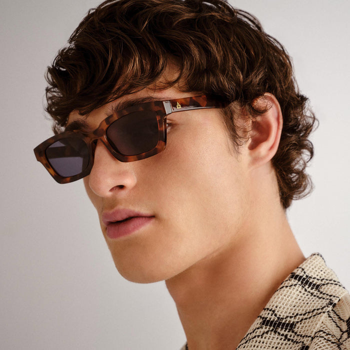 Sculptor Dark Tort Uni-Sex Rectangle Sunglasses | Aire