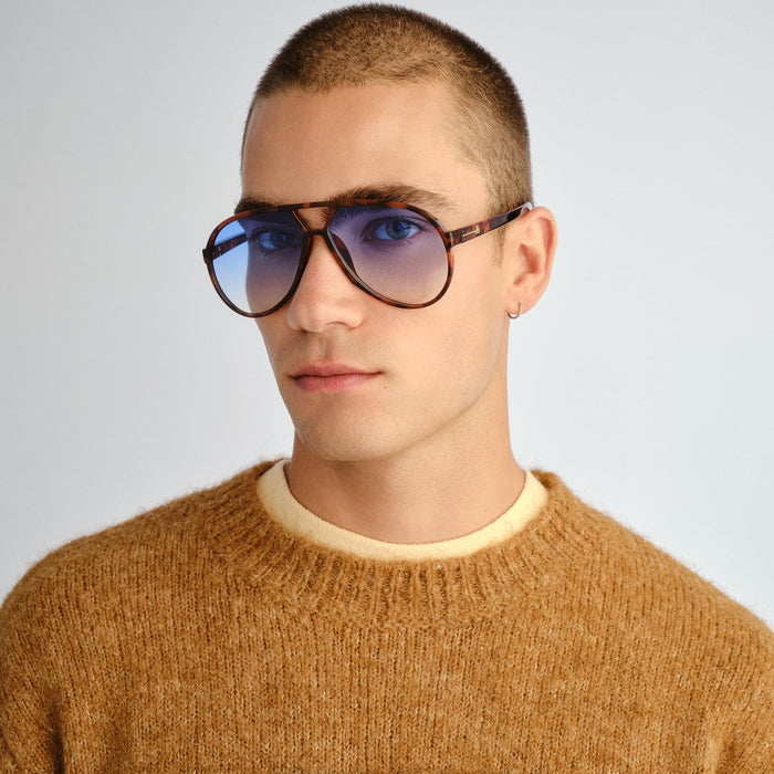 Skyveil Amber Tort Uni-Sex Aviator Sunglasses | Aire