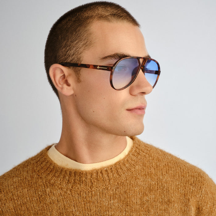 Skyveil Amber Tort Uni-Sex Aviator Sunglasses | Aire