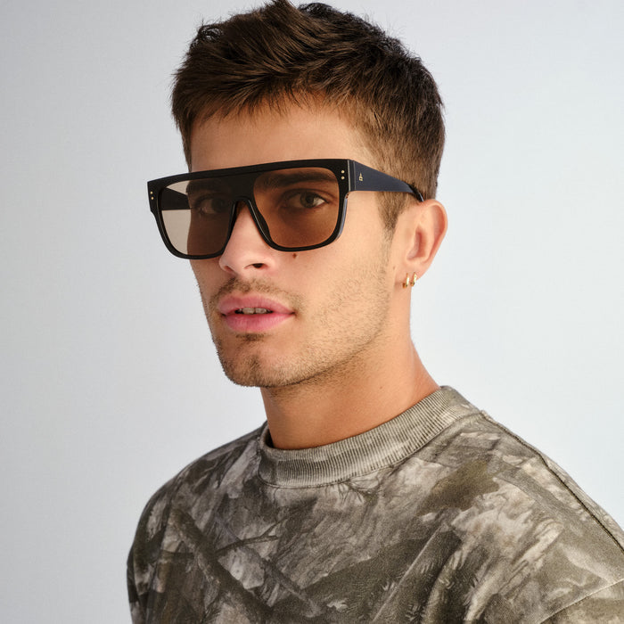 Starwake Black Uni-Sex Square Sunglasses | Aire