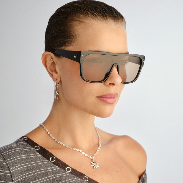 Starwake Black Uni-Sex Square Sunglasses | Aire