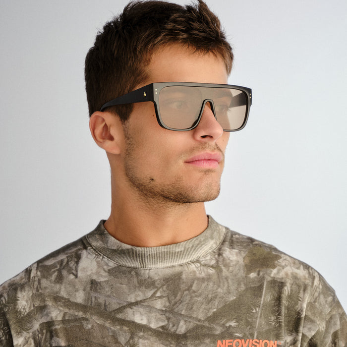 Starwake Black Uni-Sex Square Sunglasses | Aire